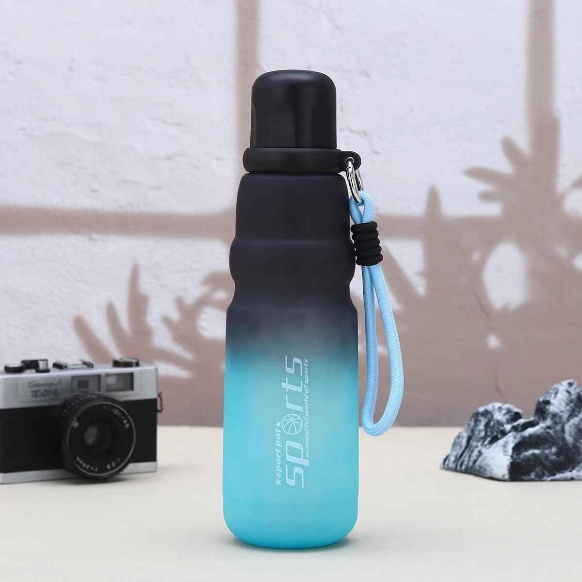 AISIR Gourde Sport 750ml, Gourde sans BPA pour Sport, Gym, Yoga, Camping, Travail - Rouge